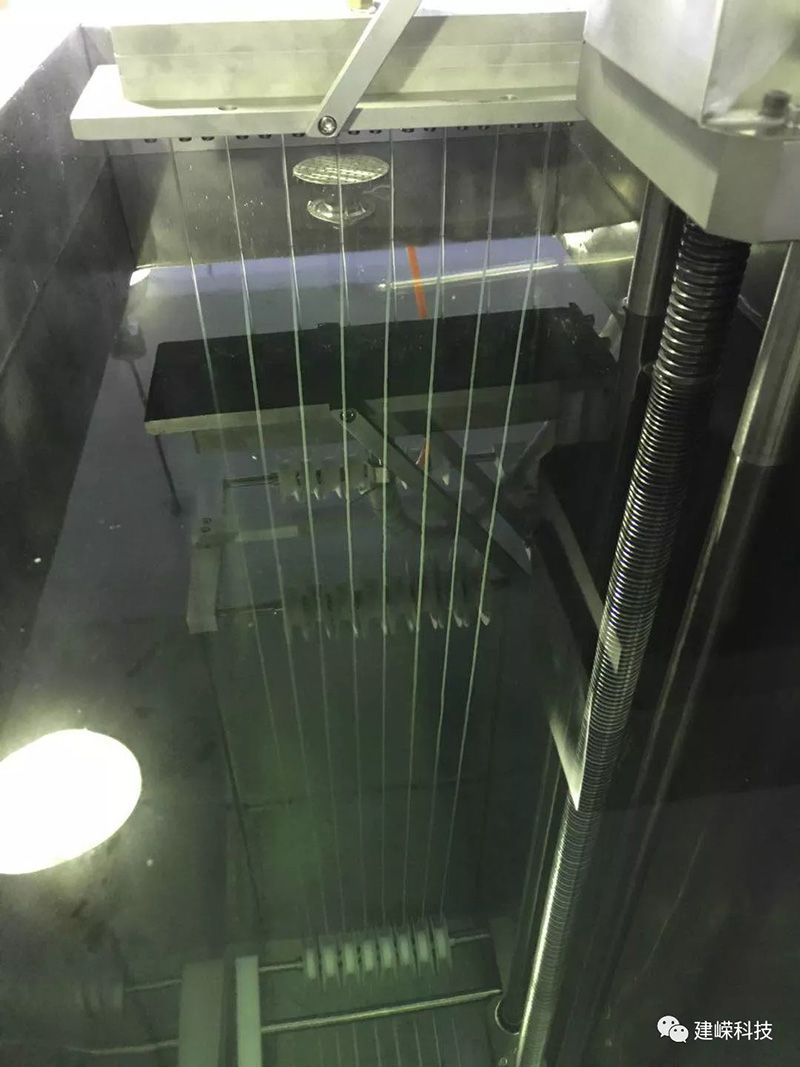 客戶現(xiàn)場(chǎng)紡絲驗(yàn)收，開機(jī)紡絲一氣呵成